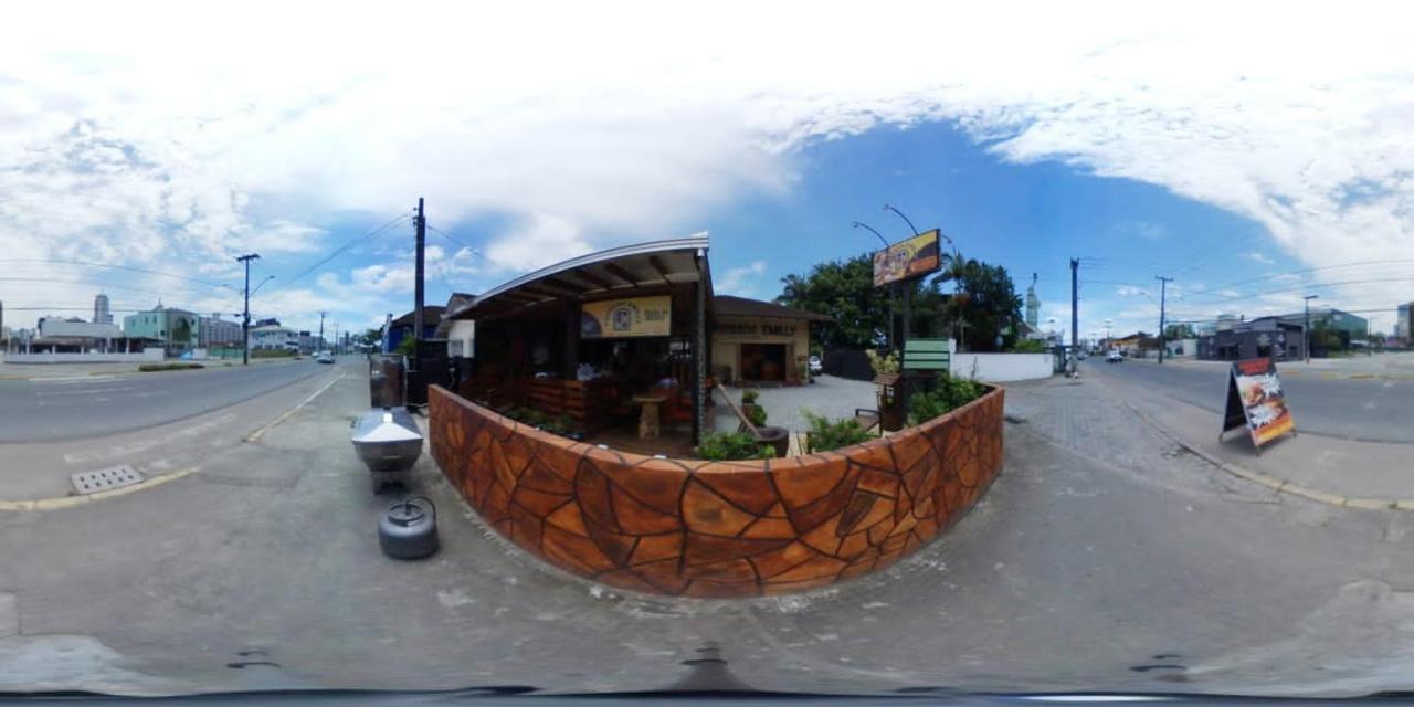 Pousada Emilly Joinville Exterior foto