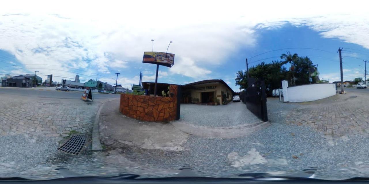Pousada Emilly Joinville Exterior foto